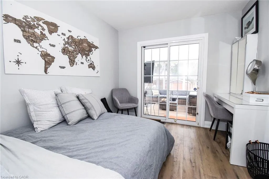 176 East 43rd Street