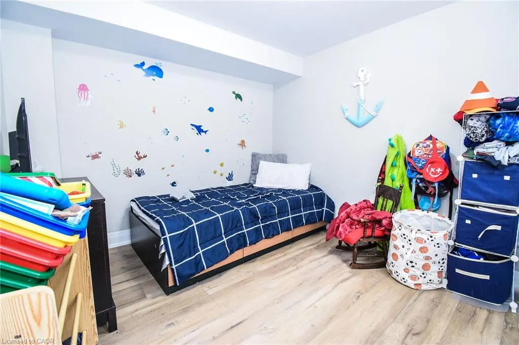 176 East 43rd Street