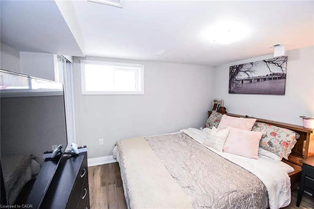 176 East 43rd Street