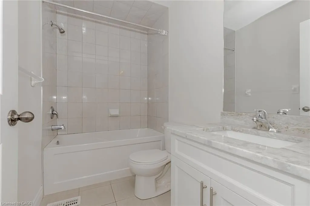 61 Eleanor Avenue, #Upstairs