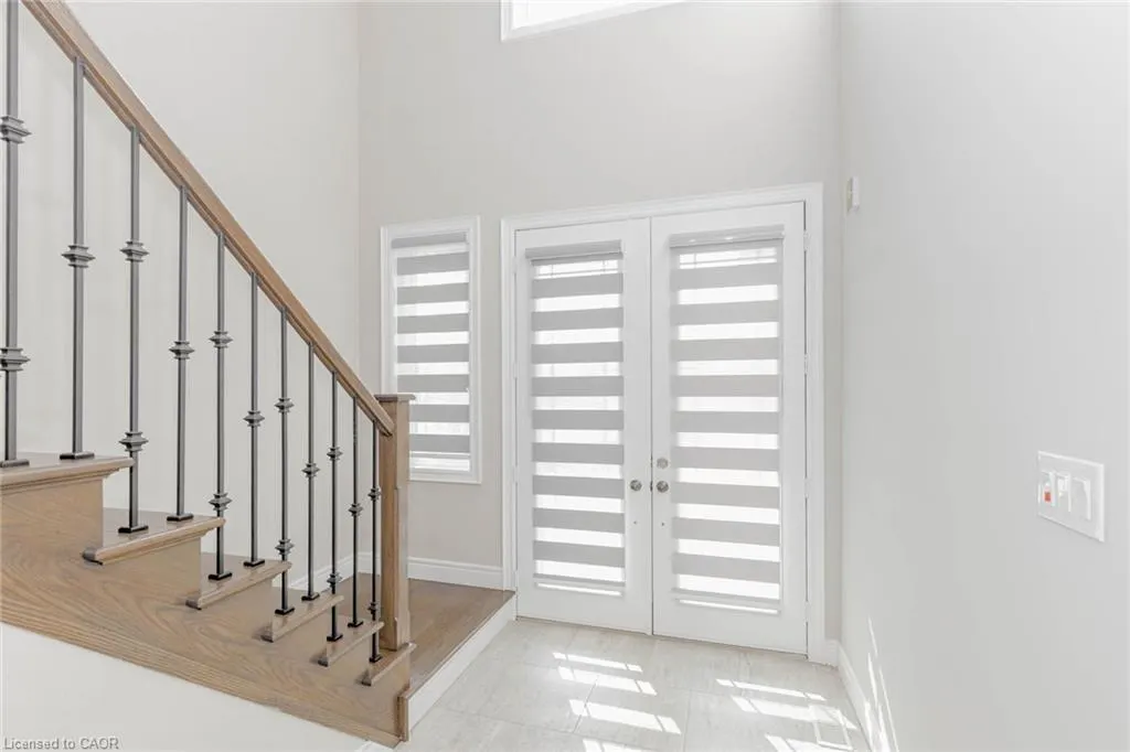 61 Eleanor Avenue, #Upstairs