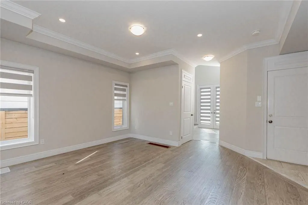 61 Eleanor Avenue, #Upstairs
