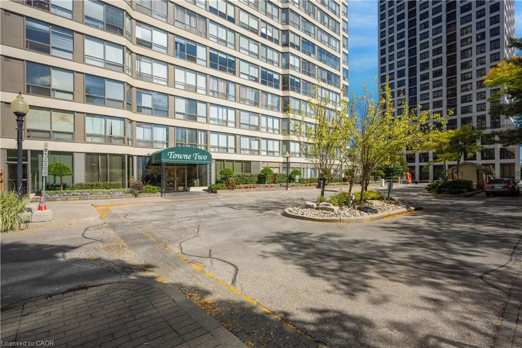 55 Elm Drive W, #2204