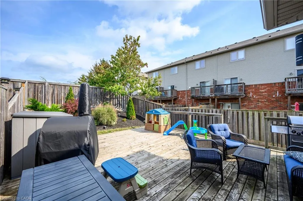 69 Escarpment Drive