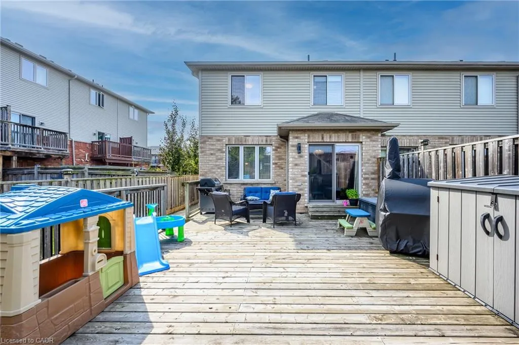 69 Escarpment Drive