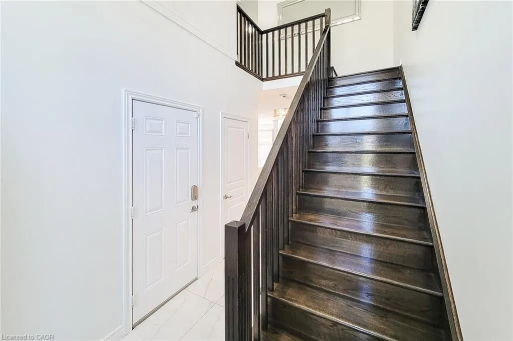 190 Bellagio Avenue