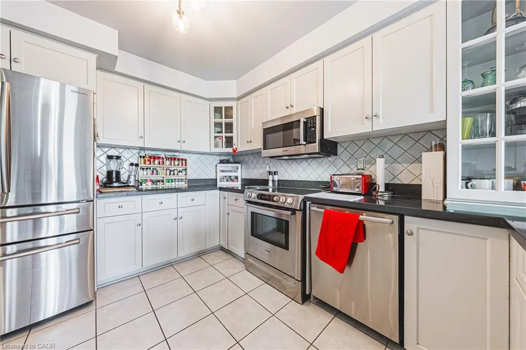 85 Edgewater Drive, #6