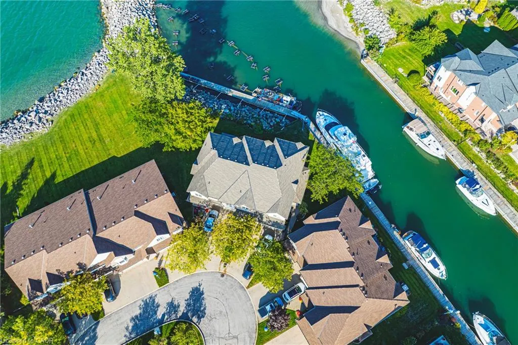 85 Edgewater Drive, #6