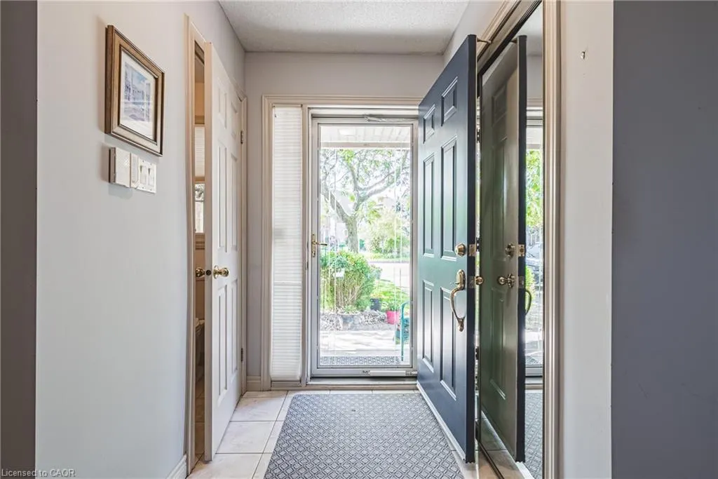 85 Edgewater Drive, #6