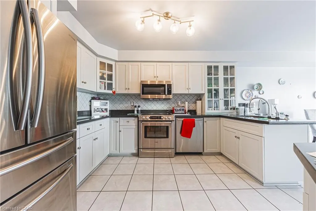85 Edgewater Drive, #6