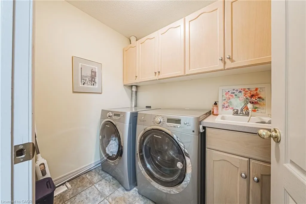 85 Edgewater Drive, #6