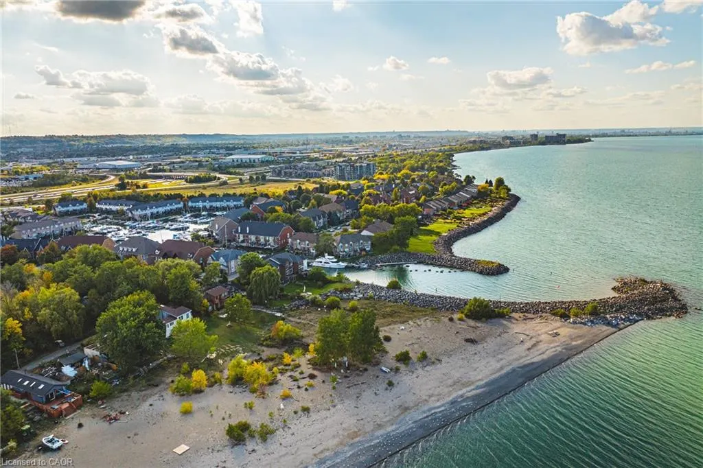 85 Edgewater Drive, #6