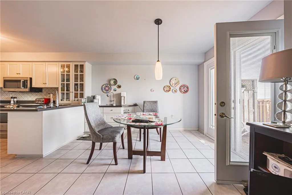 85 Edgewater Drive, #6