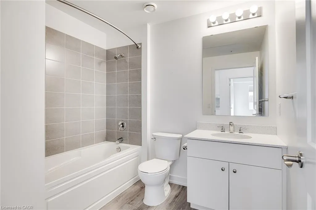 255 Northfield Drive E, #501