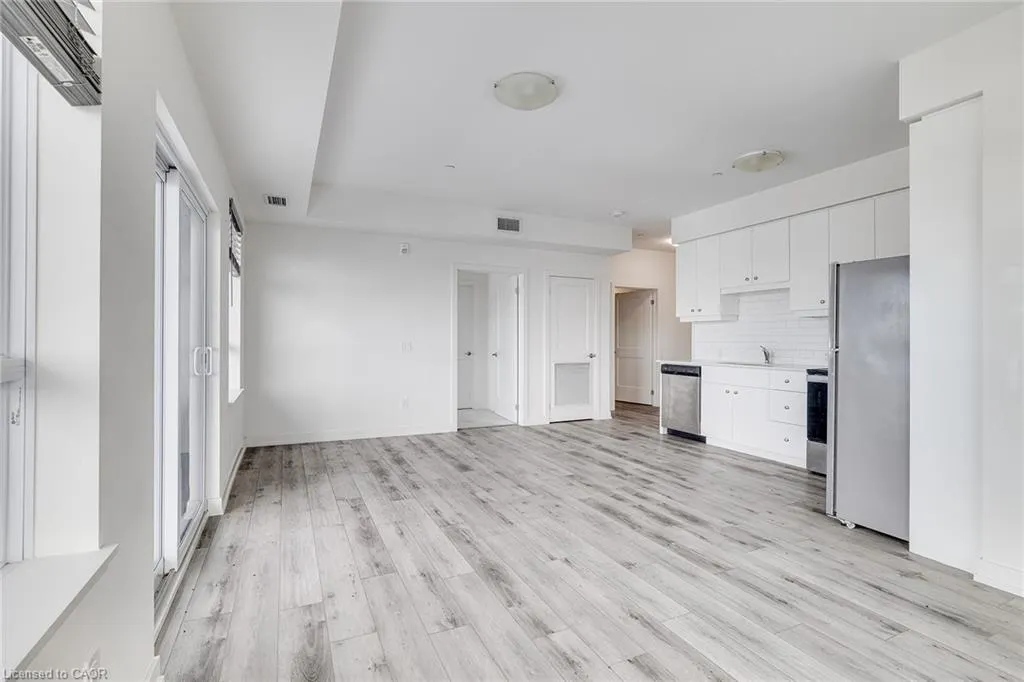 255 Northfield Drive E, #501