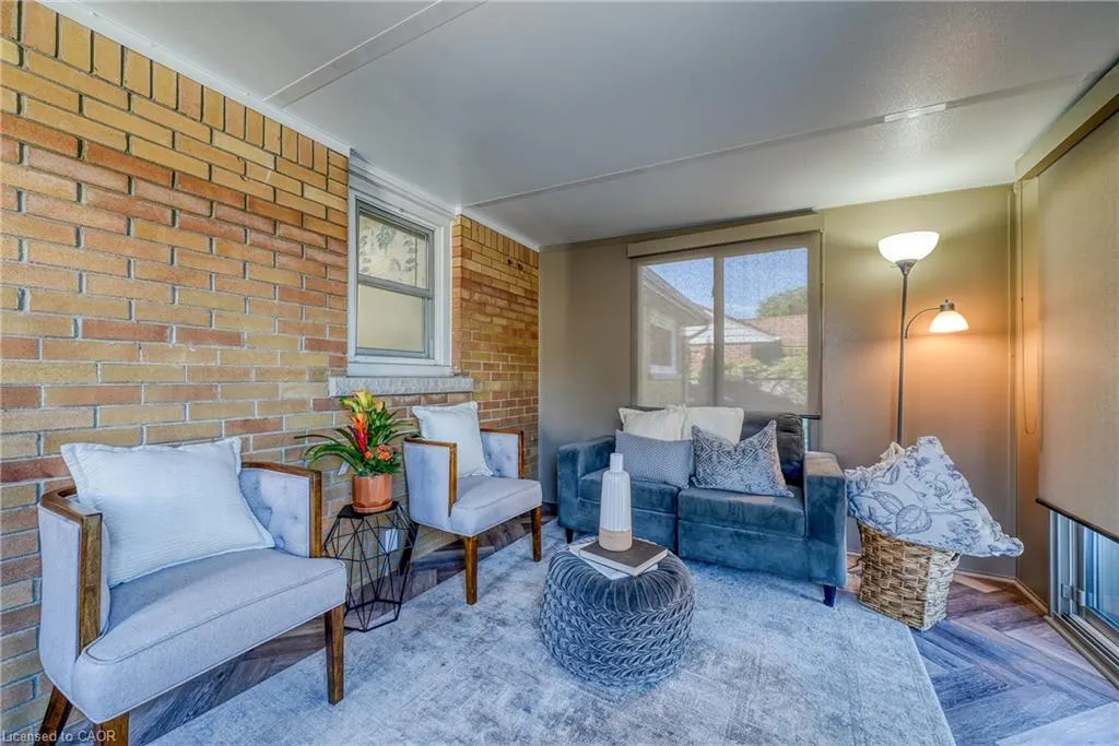 1061 Elora Road