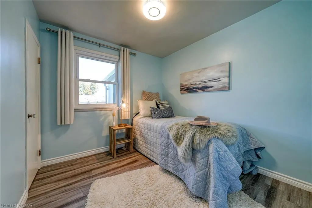 1061 Elora Road