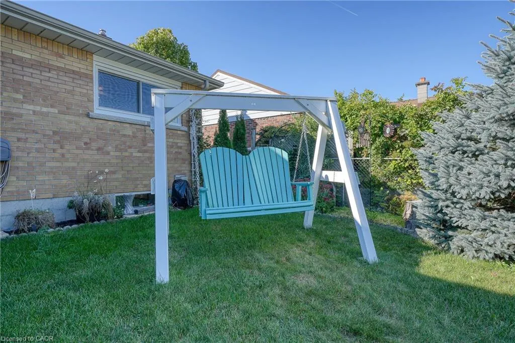 1061 Elora Road