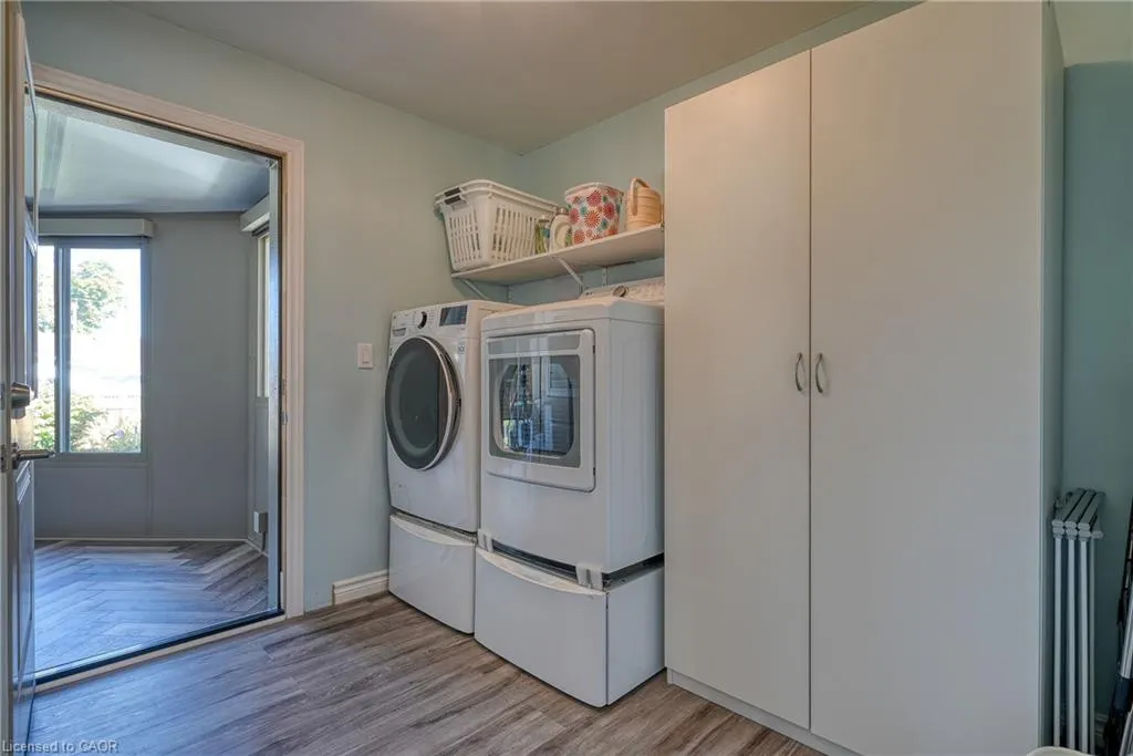 1061 Elora Road