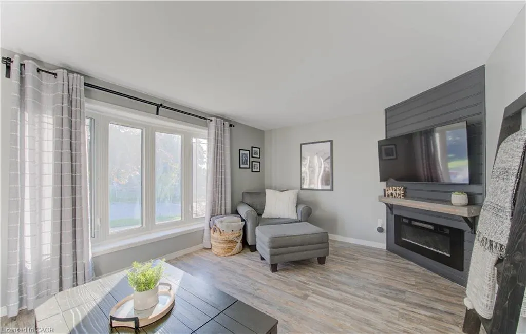 563 Mortimer Drive