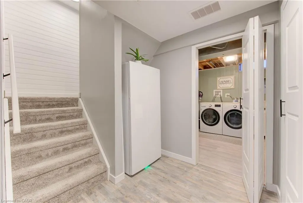 563 Mortimer Drive