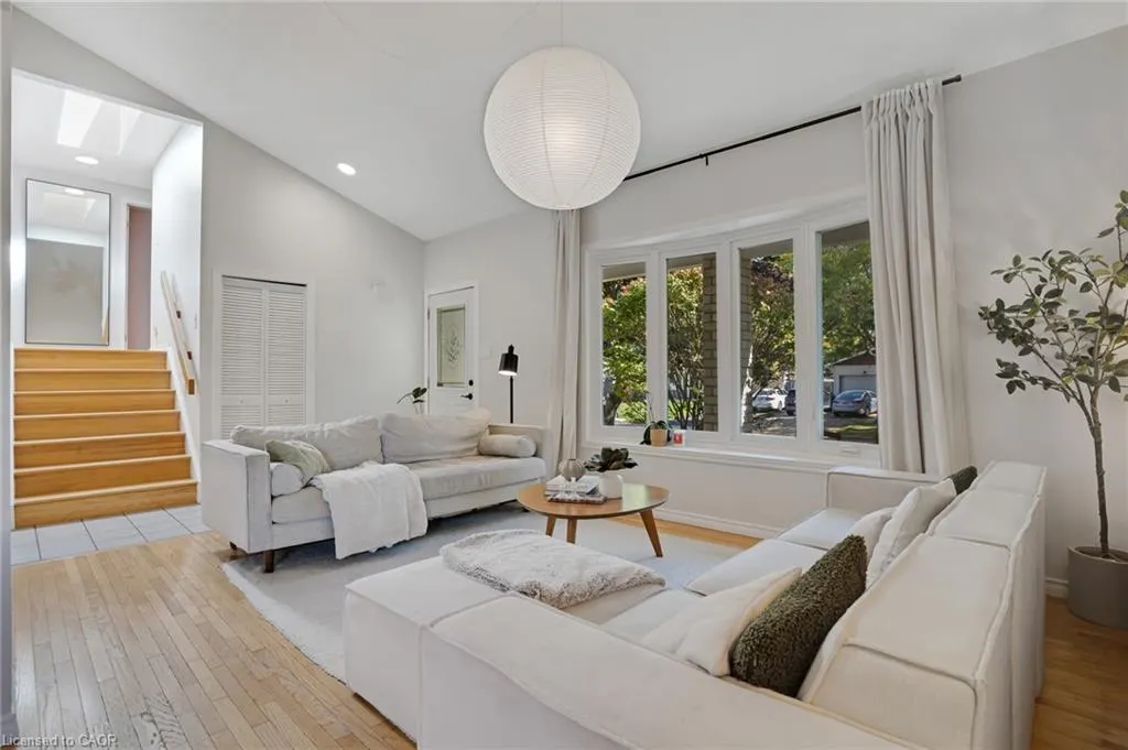 276 Camille Crescent