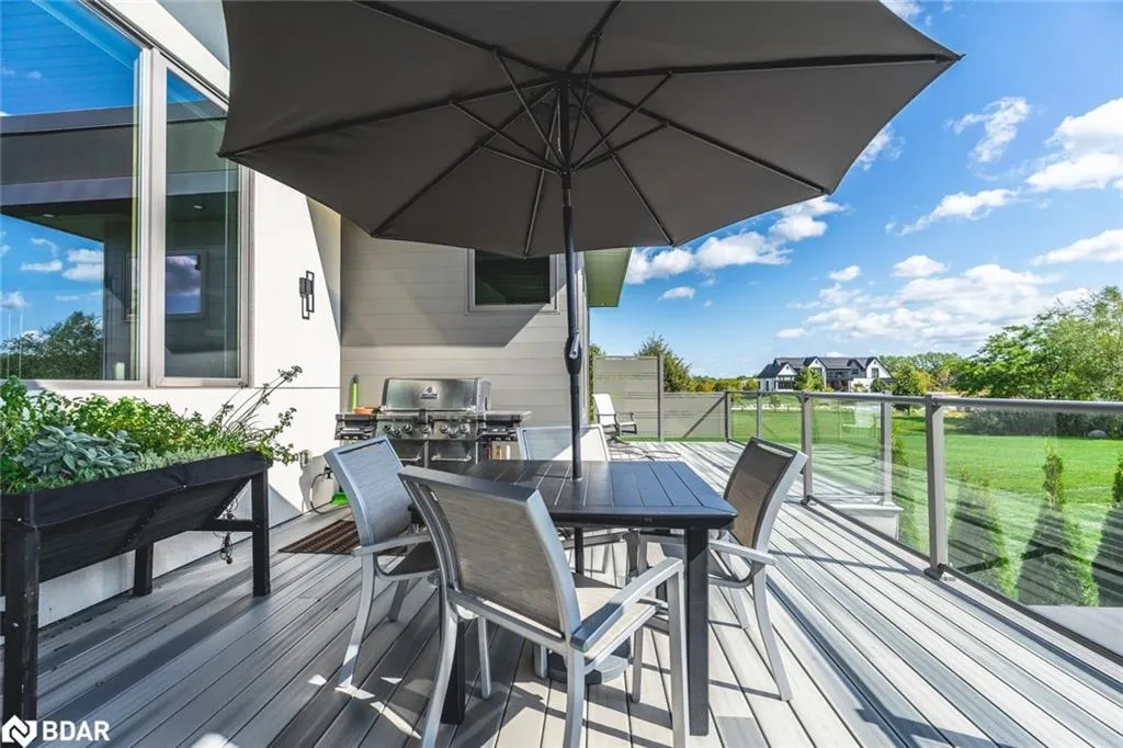 7 Meadowlark Way