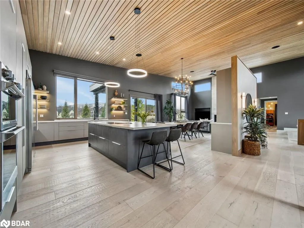 7 Meadowlark Way