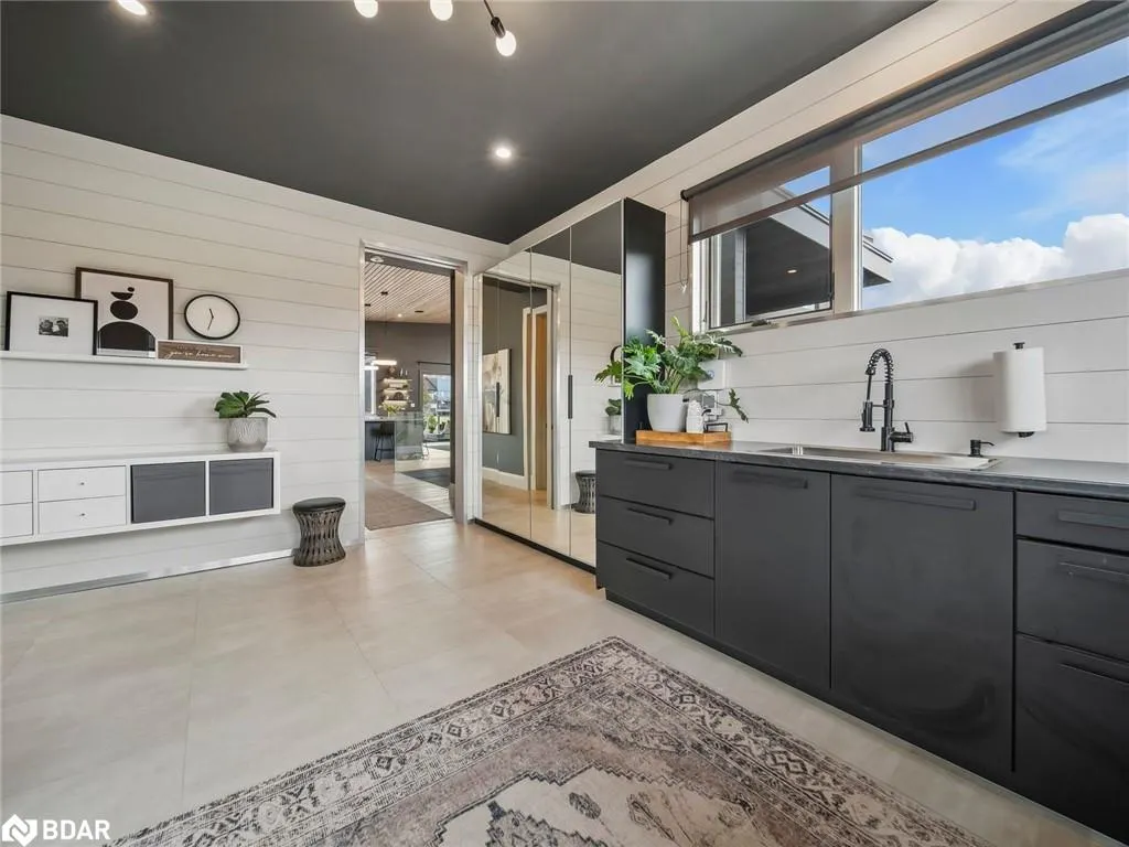 7 Meadowlark Way