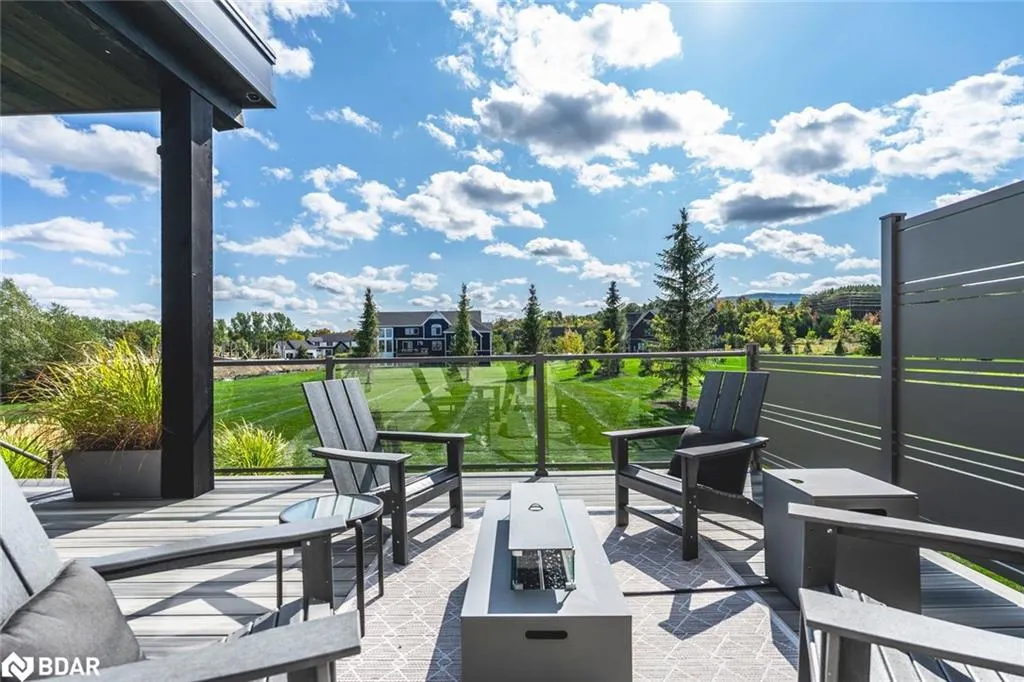 7 Meadowlark Way