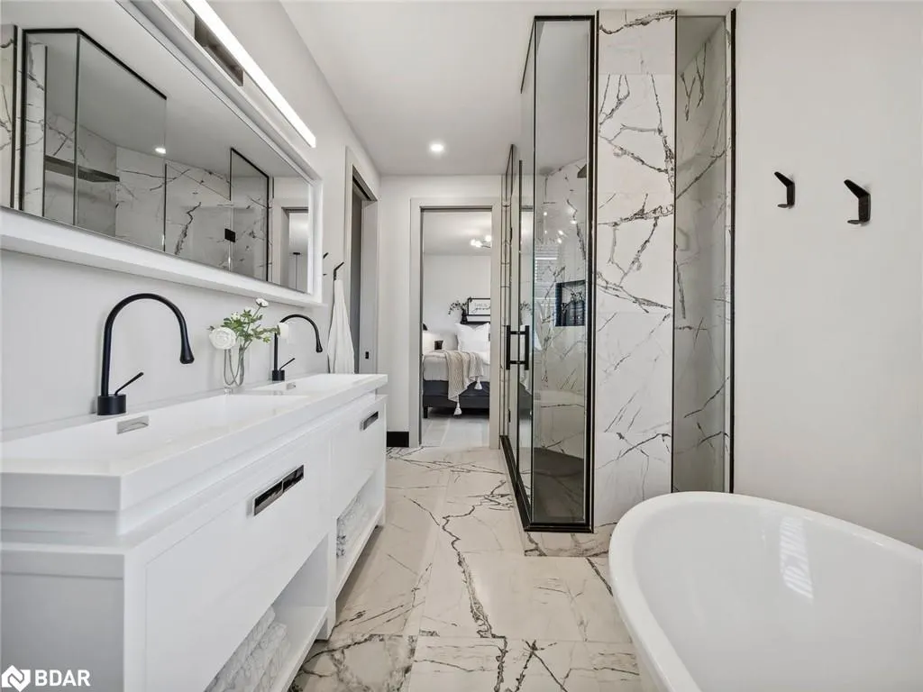 7 Meadowlark Way