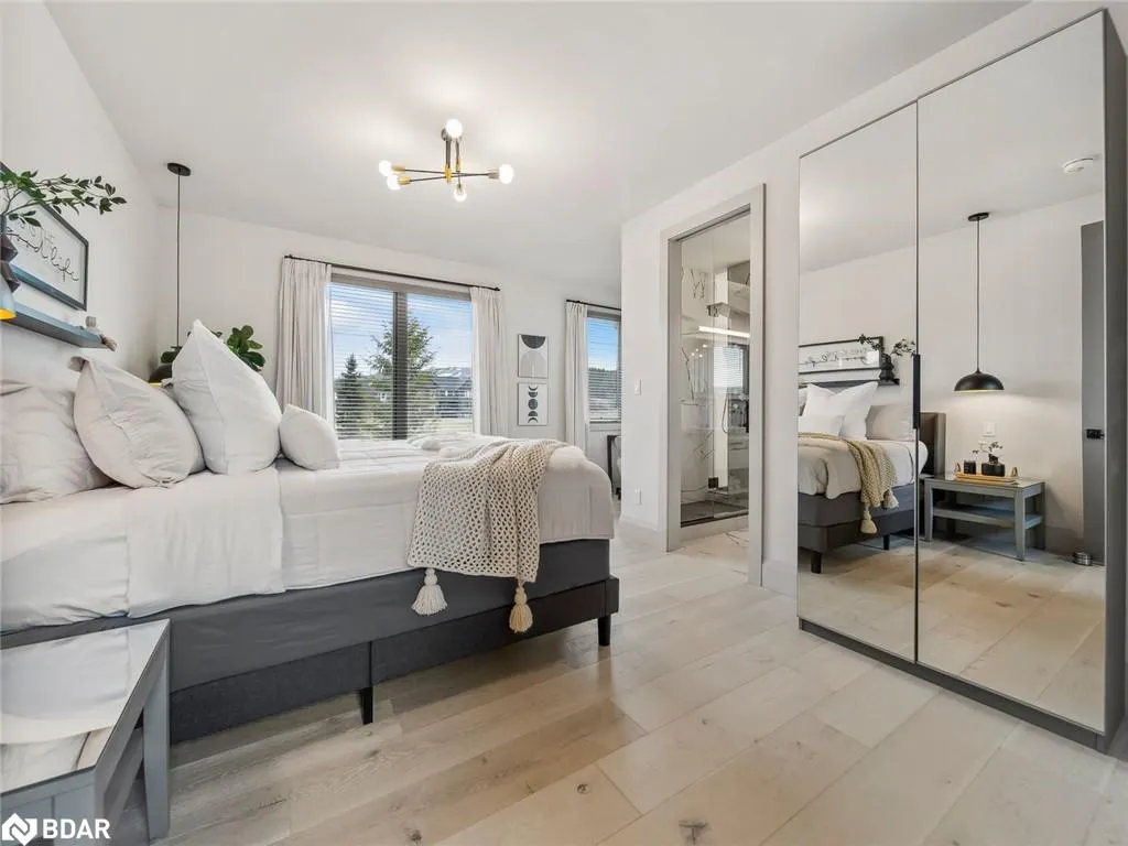 7 Meadowlark Way