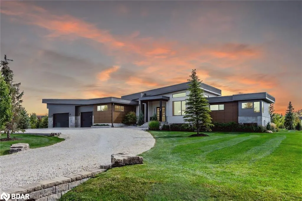 7 Meadowlark Way