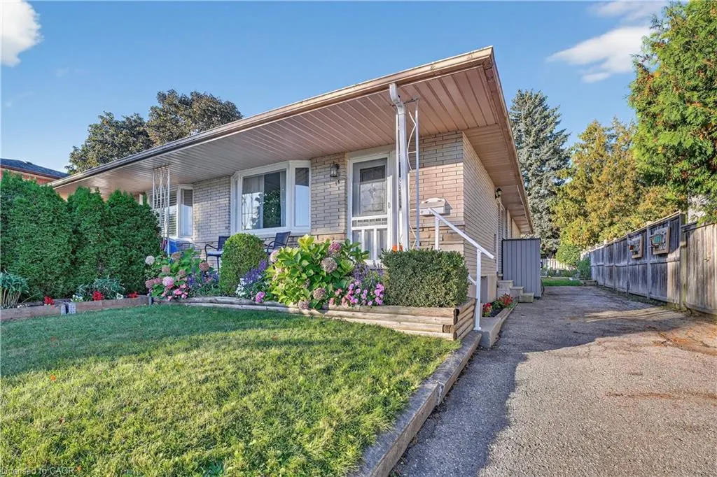 14 Carnaby Crescent