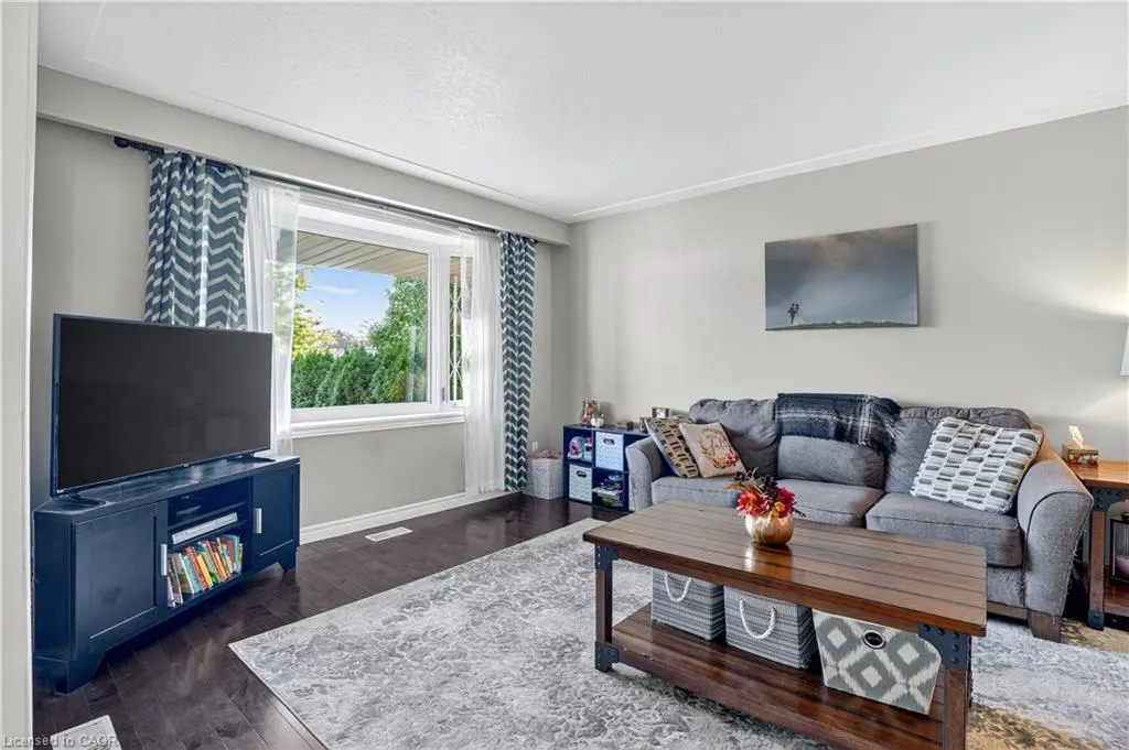 14 Carnaby Crescent