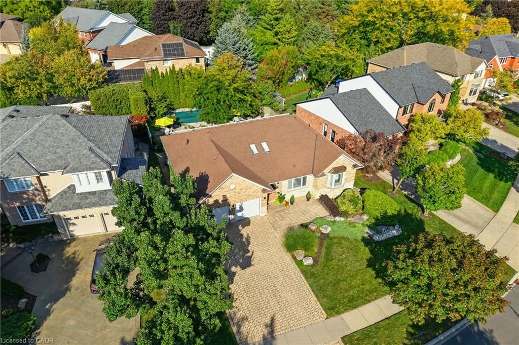 1104 Crofton Way