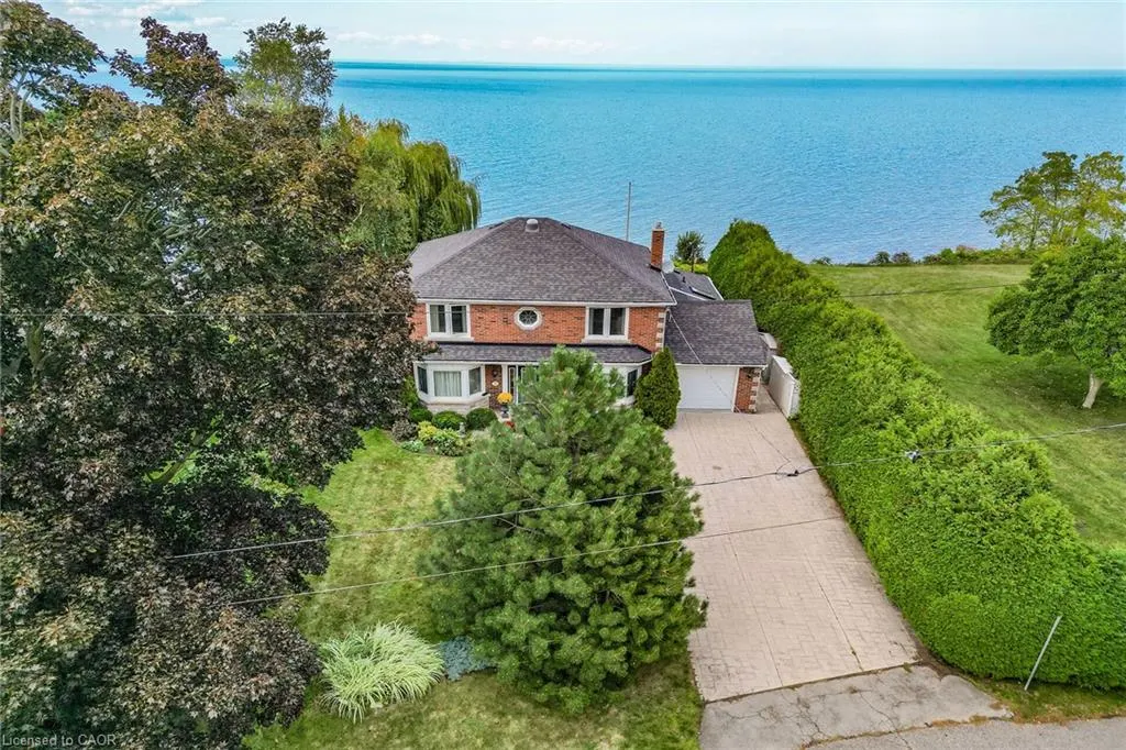 10 Tupper Boulevard