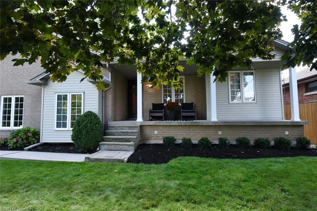 206 Dumbarton Avenue
