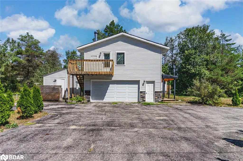 20 Hillview Crescent