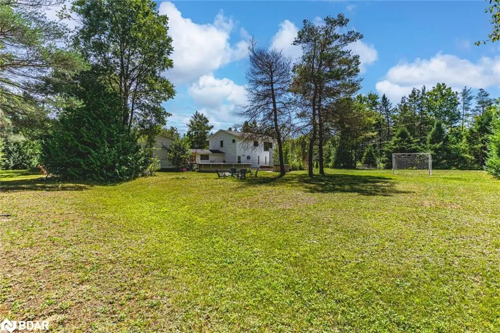 20 Hillview Crescent