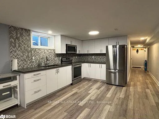 220 Pleasant Boulevard