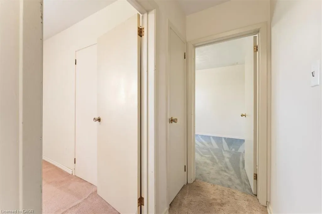 847 Carluke Road W