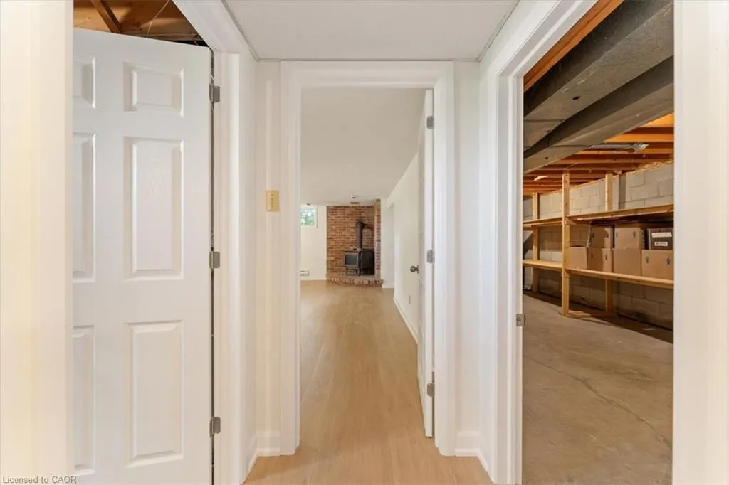 847 Carluke Road W