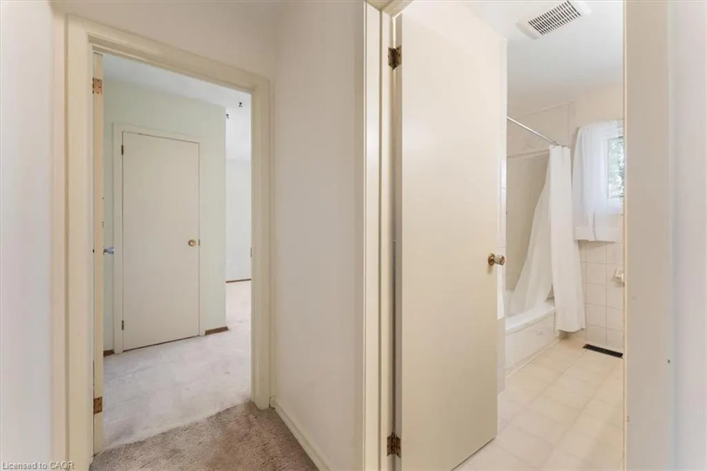 847 Carluke Road W