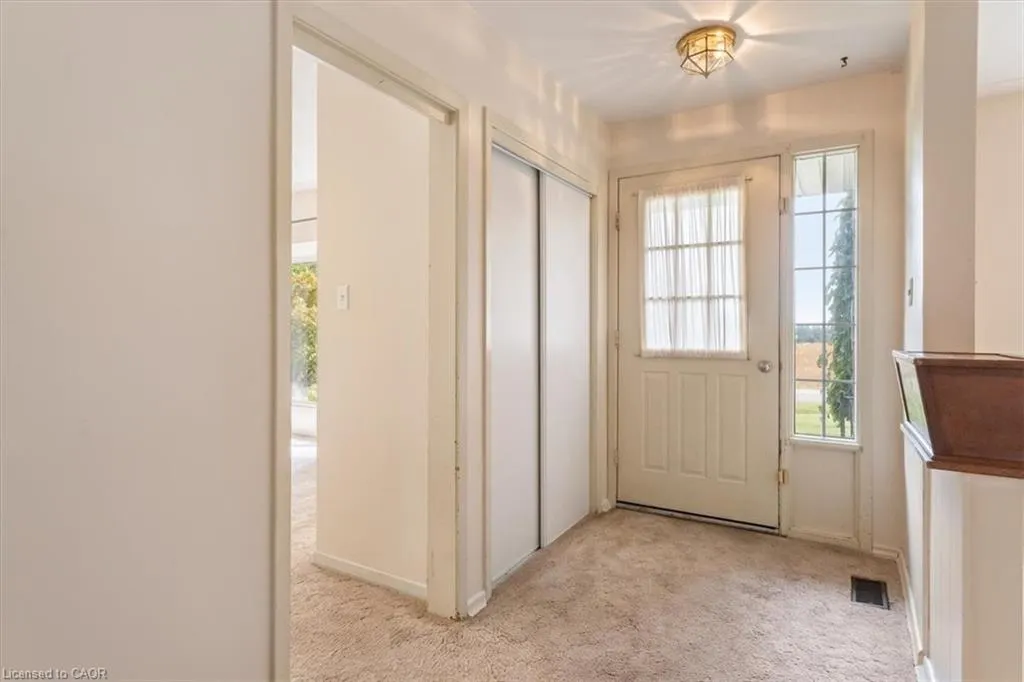 847 Carluke Road W