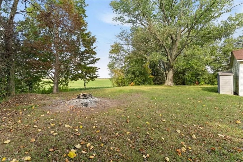 847 Carluke Road W
