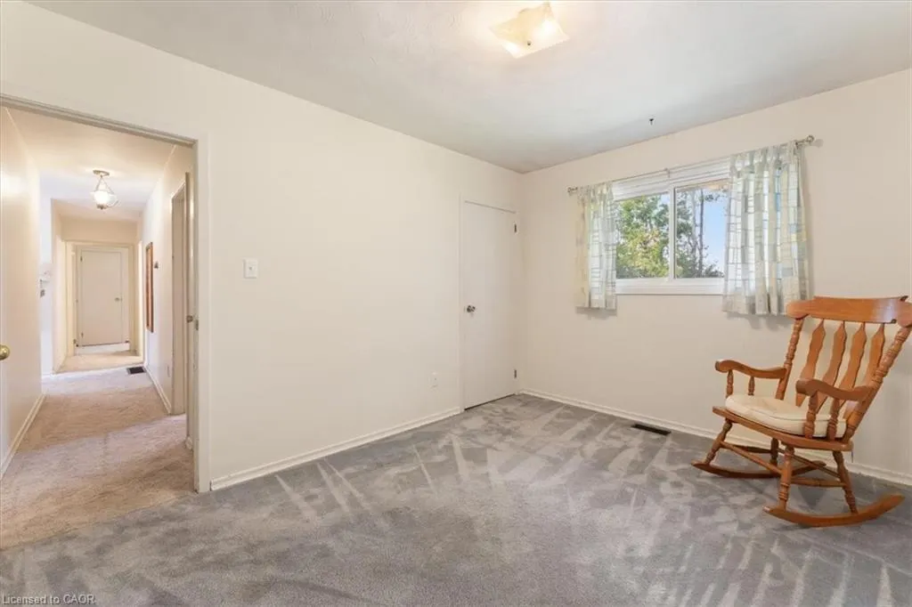 847 Carluke Road W