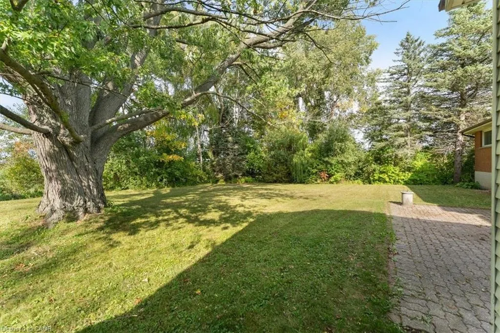 847 Carluke Road W