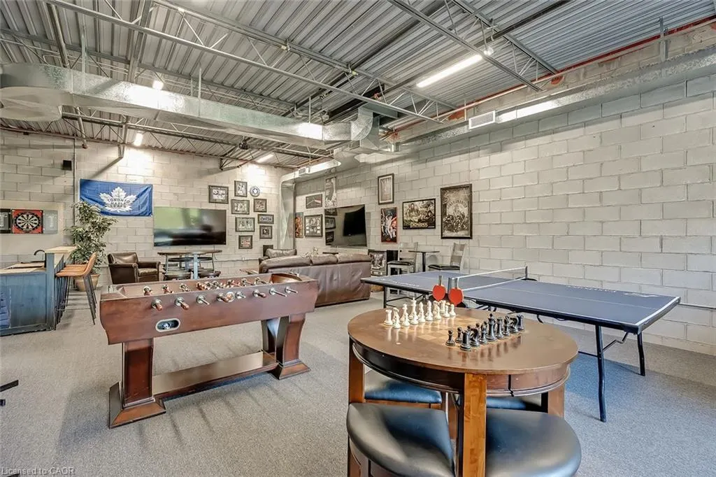 1158 King Road, #16