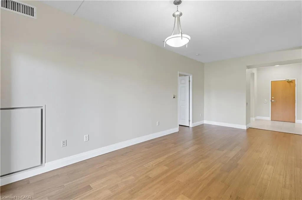 2075 Amherst Heights Drive, #211
